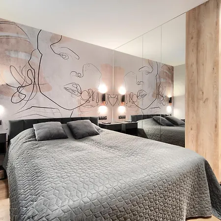 Apartment Jacuzzi A&j Aparts